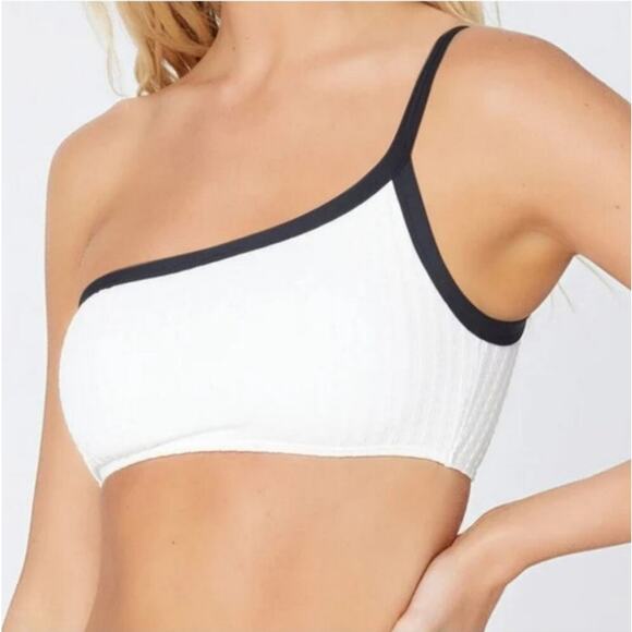 L*Space Axel Bikini Top in Black & Cream Size Medium NWT One Shoulder - Picture 1 of 5
